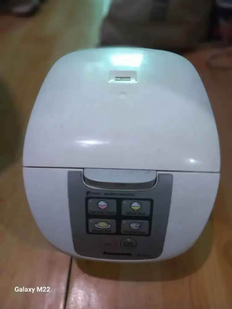 Rice Cooker Original PANASONIC  SR-DF181