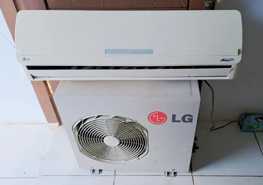 Jual ac LG 3/4 pk + psang+ gransi 2bln