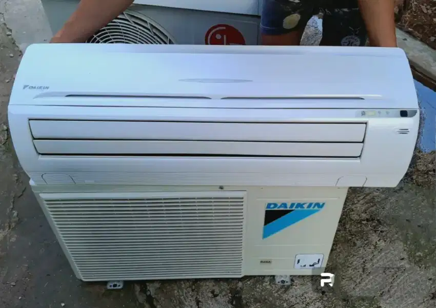 Jual ac daikin 3/4 pk + psang+ gransi 2 bln
