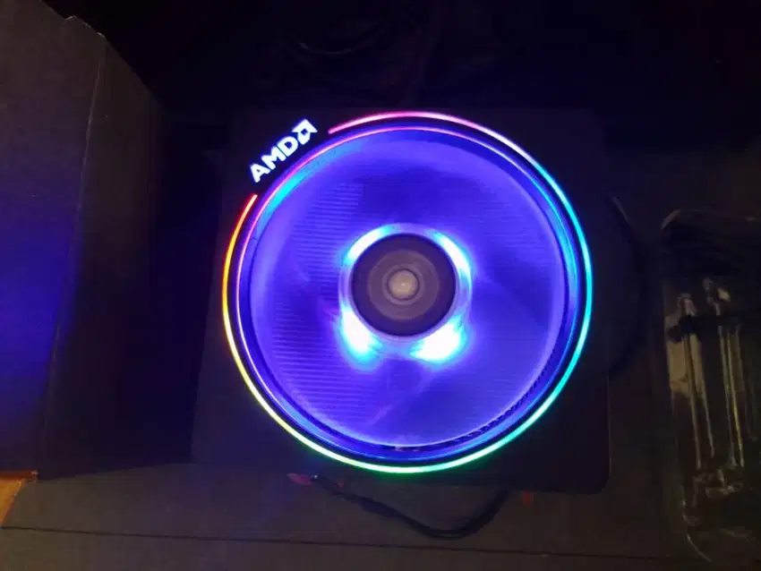 Kipas Heatsink Fan CPU AMD Wraith Prism RGB LED AM4