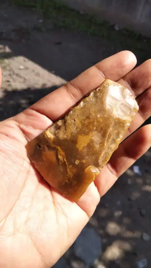 batu petir temuan