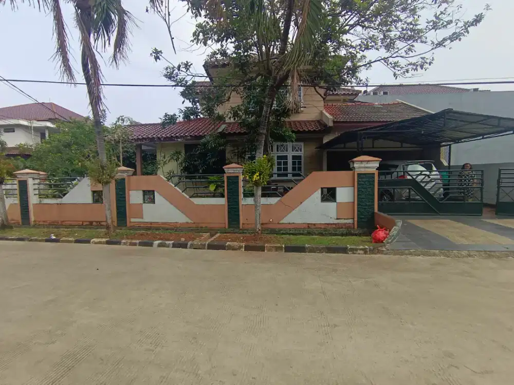 Dijual Rumah Cantik Posisi Hook di  Jatiwaringin Asri 2 Pondok Gede