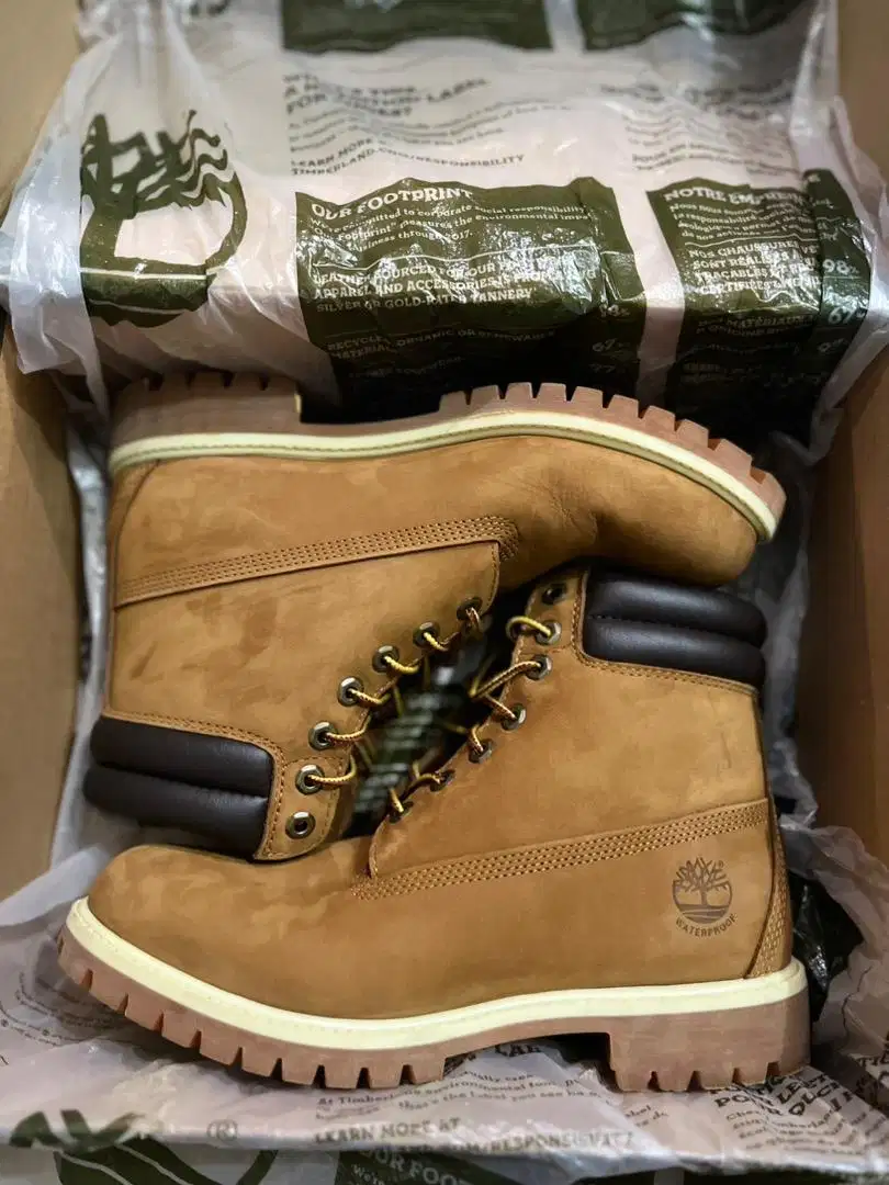 Timberland Premium 6 in Waterproof Boot Medium Brown Nubuck