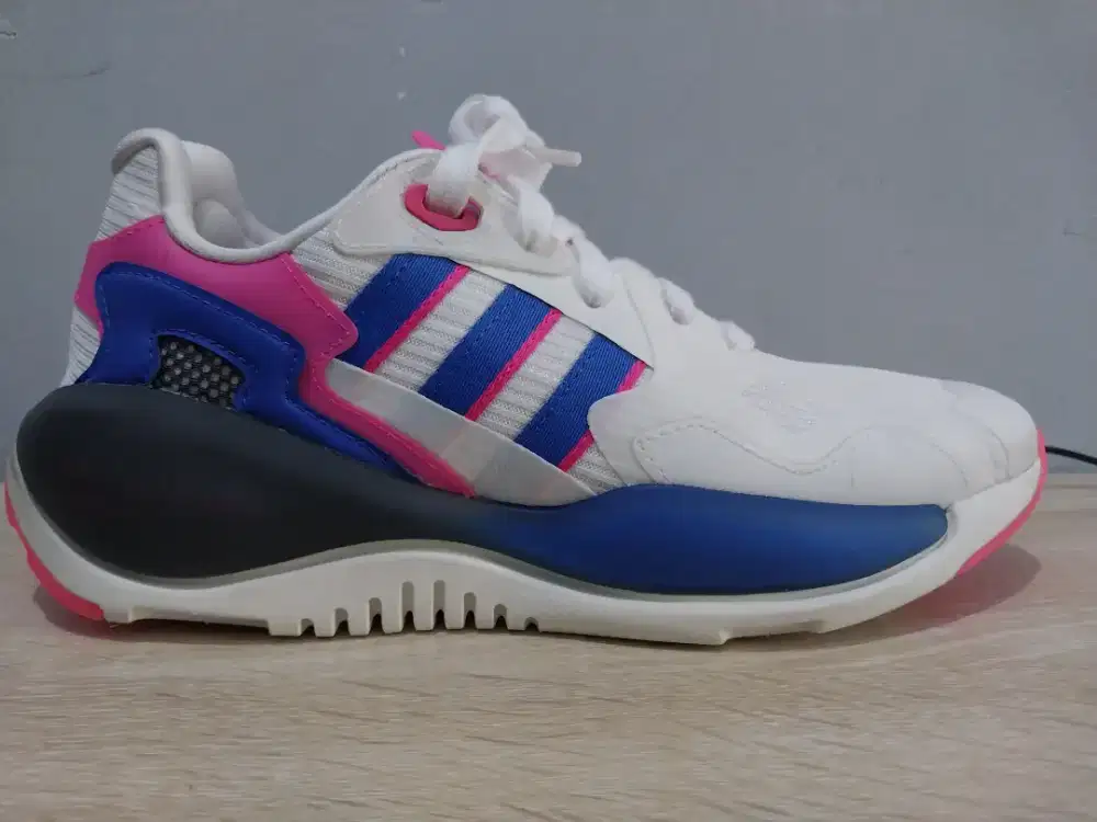 Sepatu Adidas ZX ALKYNE