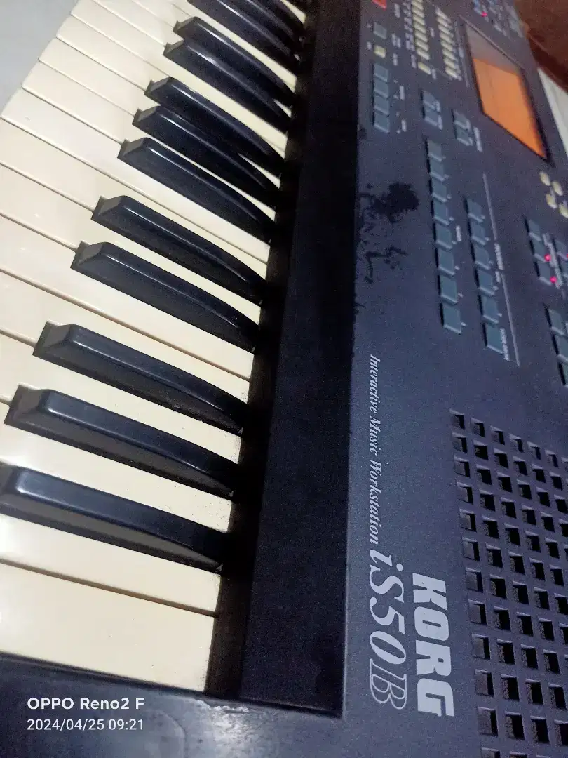 Dijual karena mau pindah keyboard KORG is50-B-bisa dangdut Jombang