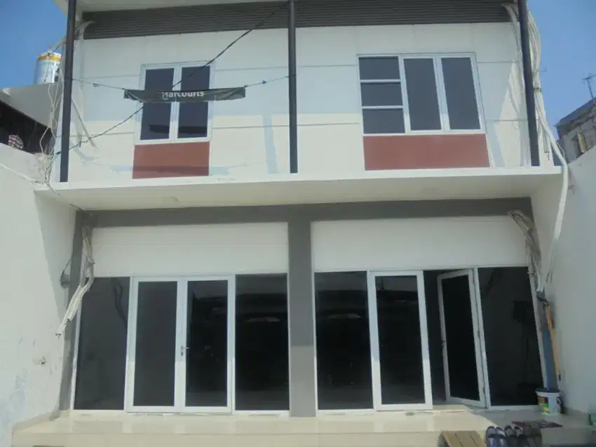 Ruko gandeng 2, lebar 8 di Kalibaru Timur