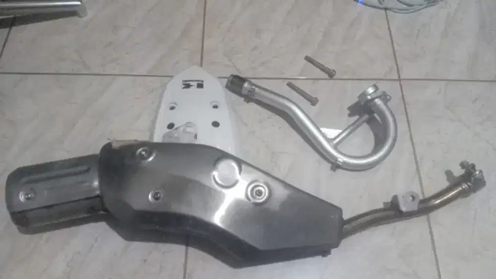 copotan Knalpot & lampu Spakbor KLX ORI