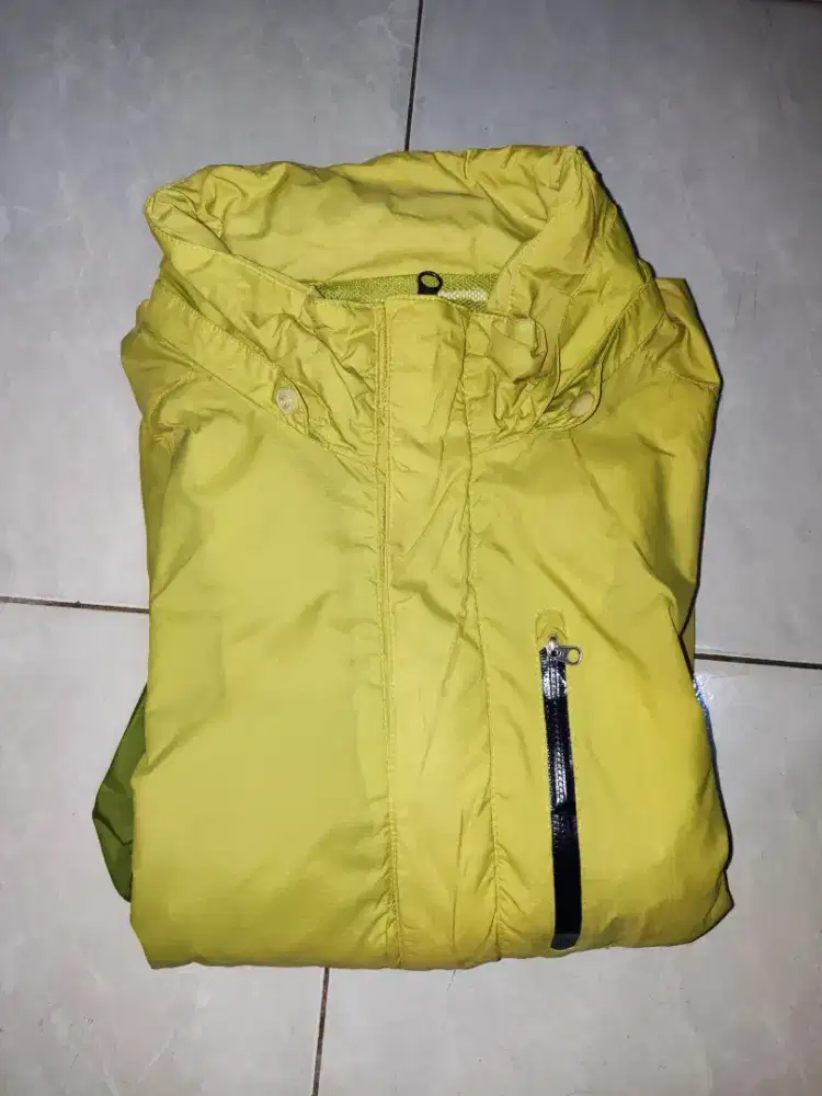 Jaket Parasut Trad Club