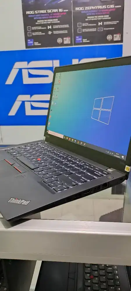 LAPTOP LENOVO THINKPAD T470S CORE I5 RAM 8 GB SSD 256 GB LAYAR 14 INCH