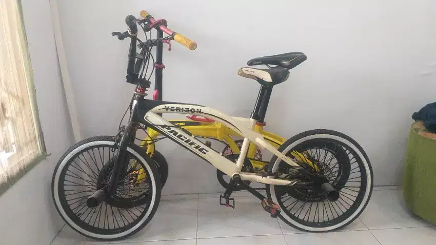 Dijual Sepeda BMX PACIFIC VERIZON kondisi Bagus