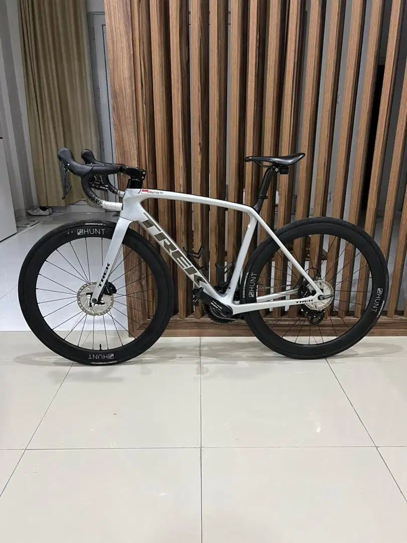 Trek Emonda 2022 Size 54 Silver