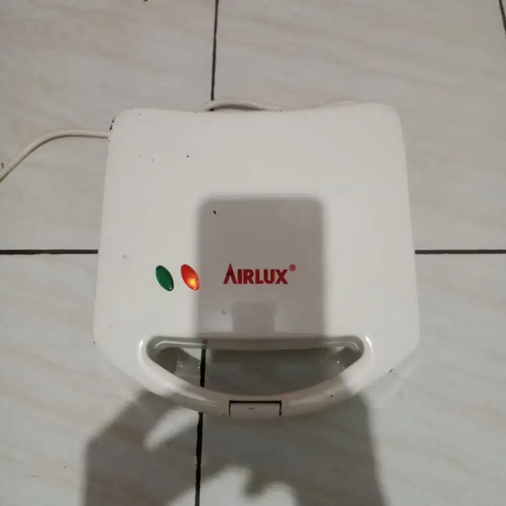 Pemanggang roti Airlux