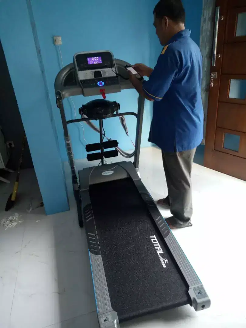 Alat fitnes treadmill elektrik TL 270 big treadmill