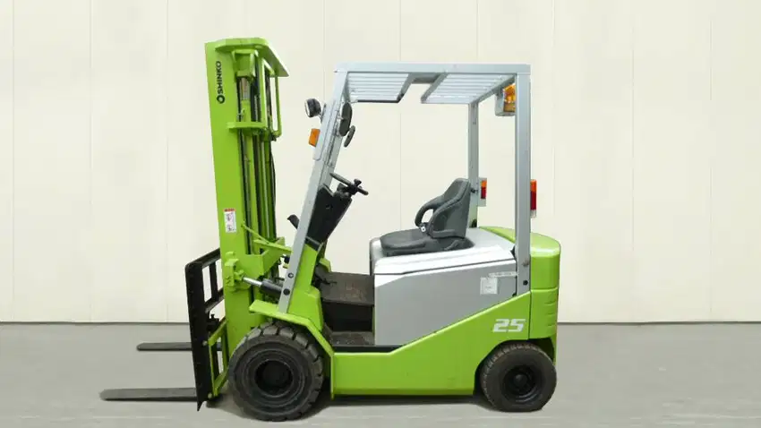 Forklift Shinko 2.5 Ton Elektrik Second Trilift CBE