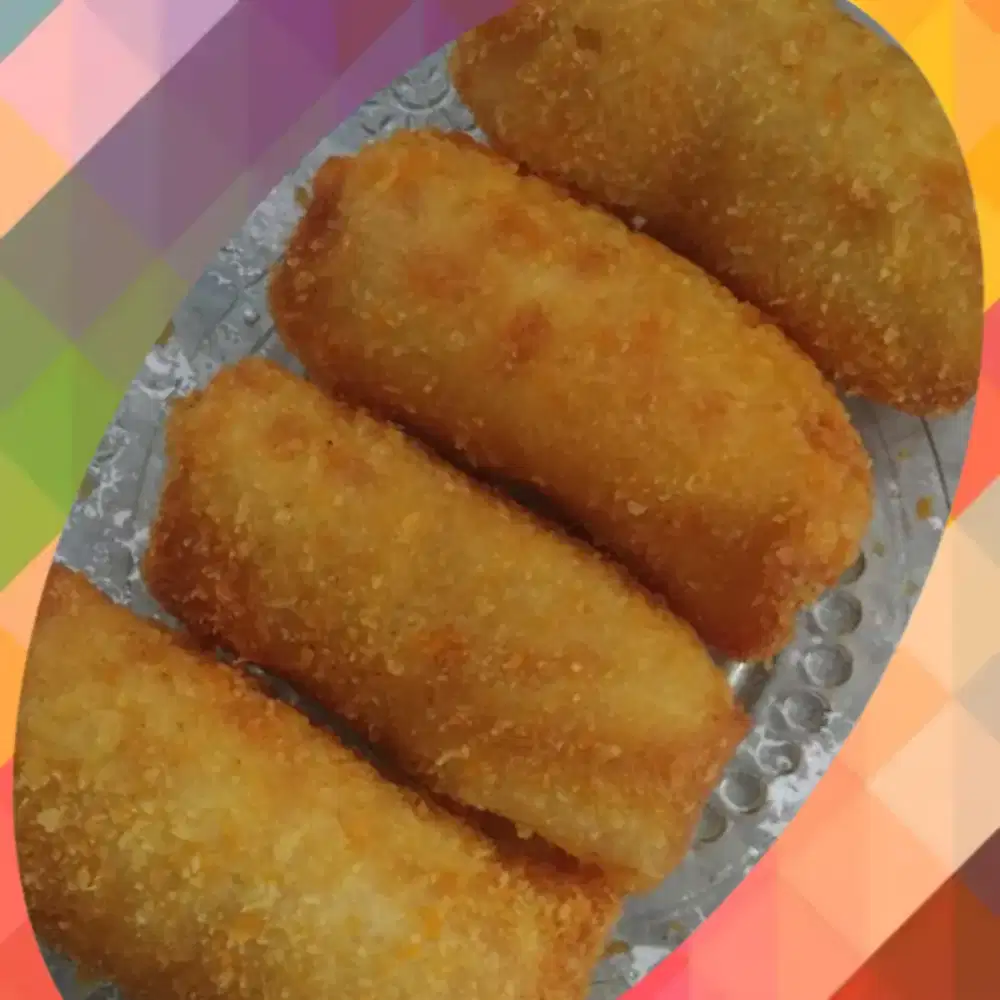 Penjaga Outlet Risolles dan Ayam Goreng Take Away