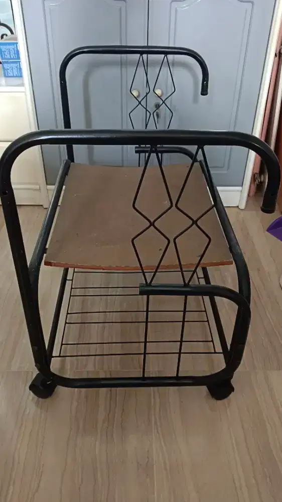 Dijual cepat meja dorong