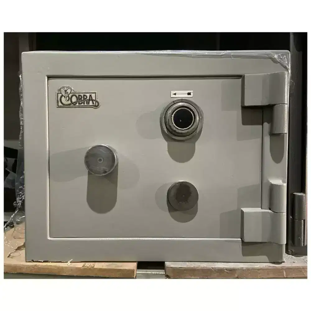 Chubb Cobra Model Tidur Brankas Chubb Tahan Api Safety Box