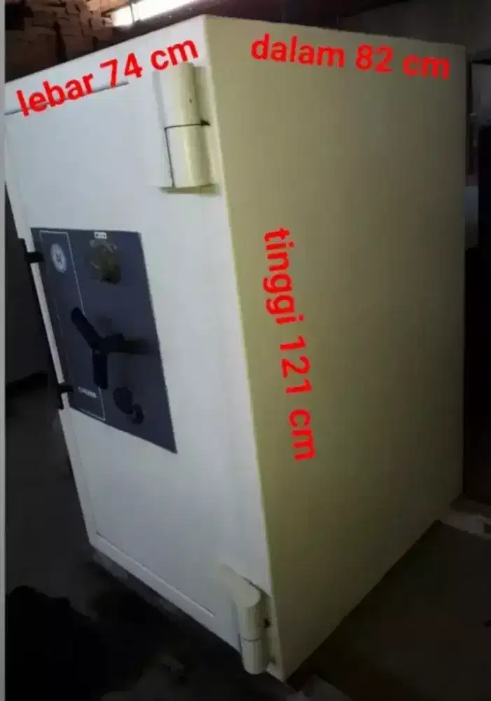 Brankas CHUBB LIPS GUARDIAN. Anti Api, Anti Bobol, standard Bank