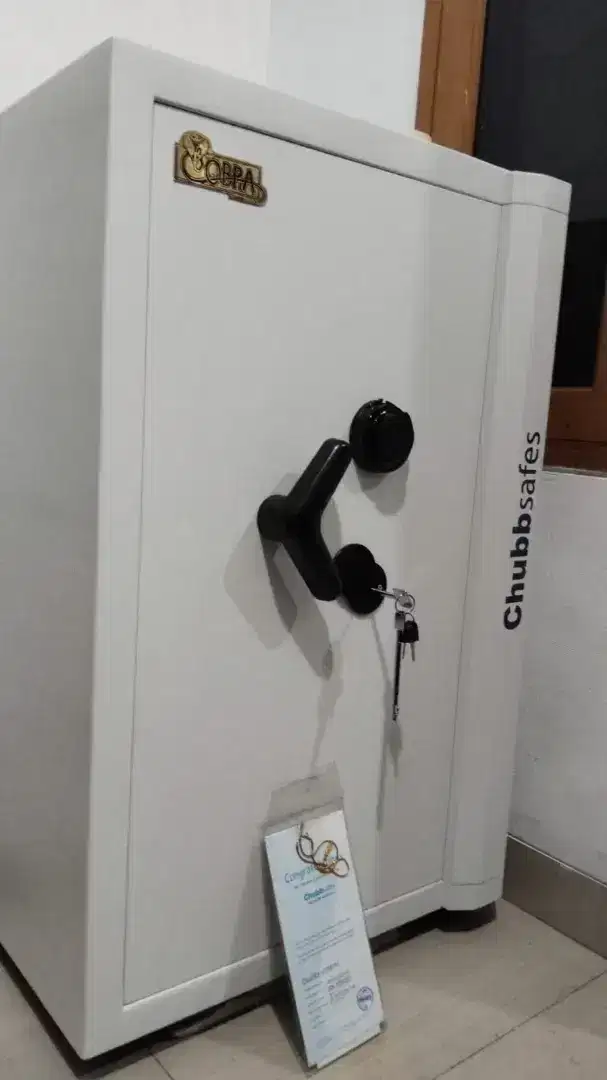 Brankas chubb cobra