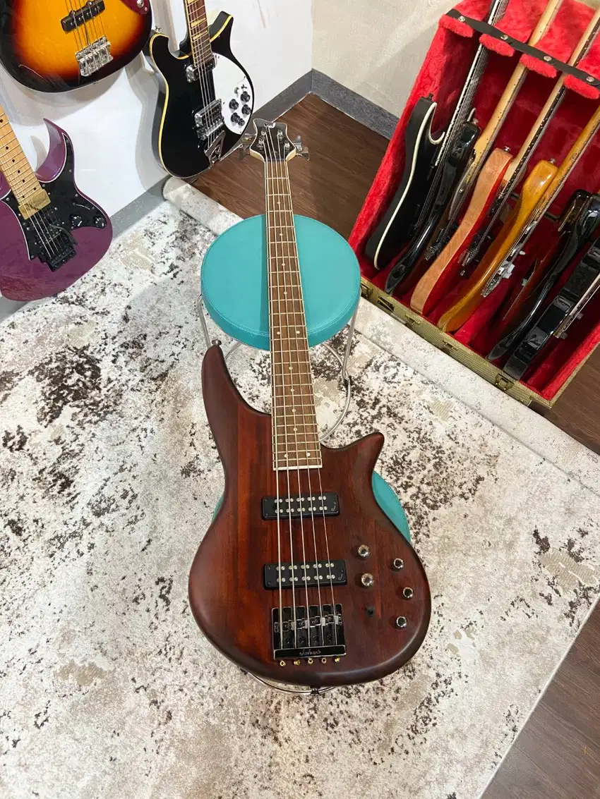 Jackson JS Series Spectra JS3 5 String