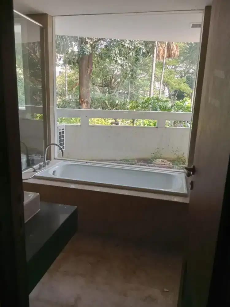 Di jual Apartemen SULTAN The Royale Springhill Residence Kemayoran