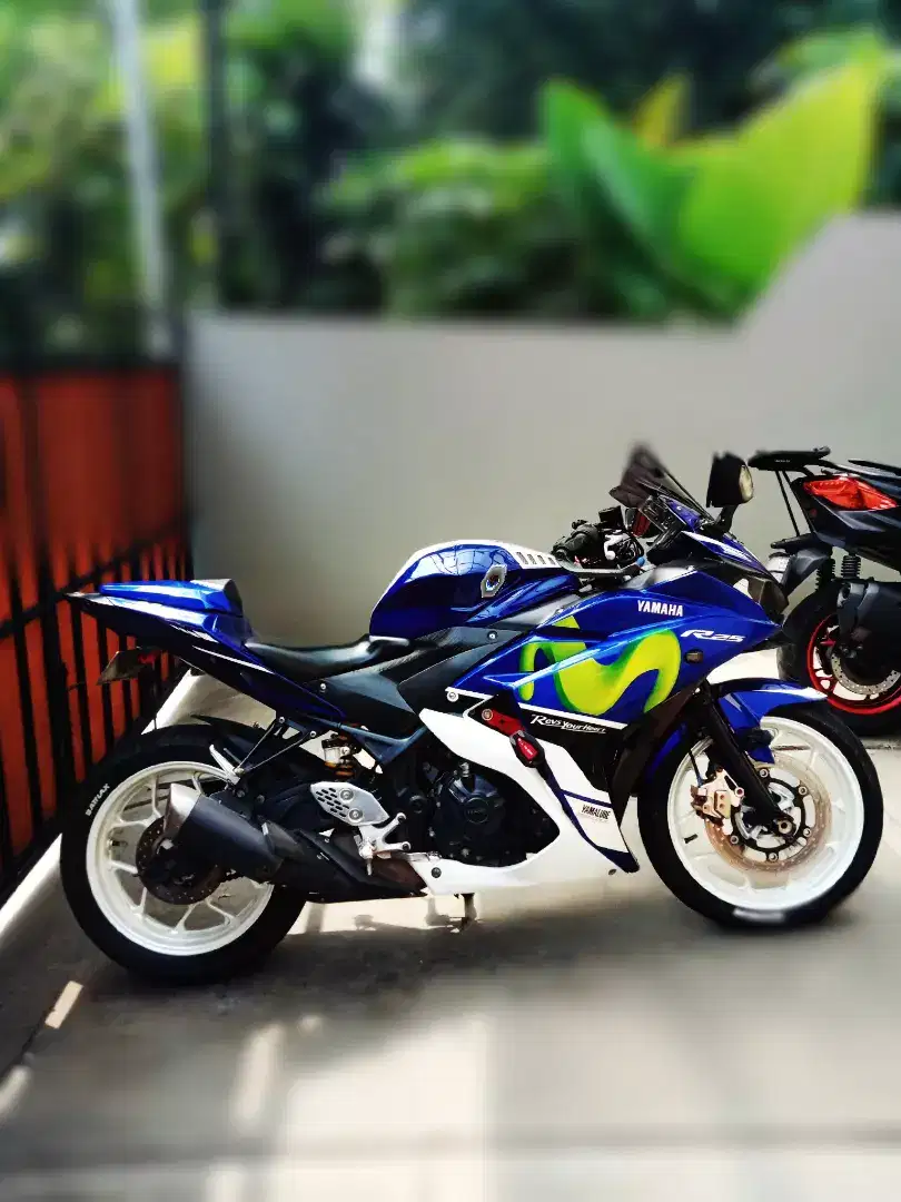 Yamaha R25 Istimewa