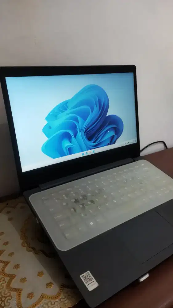 Laptop Lenovo v14 RAM 8GB SSD 256GB Windows 11