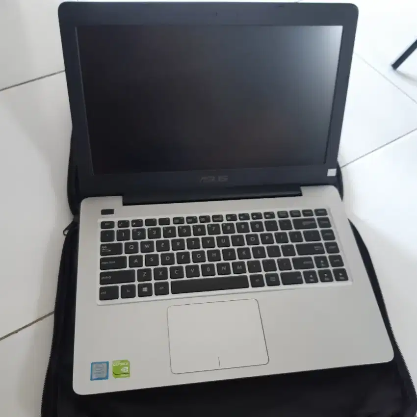 Laptop Asus X456UQK NVIDIA GEFORCE