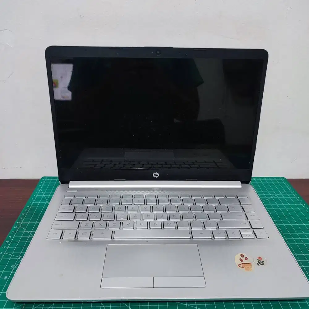 Nego - Laptop Bekas HP 14 AMD 4GB SSD 256GB Bersih (Free Box) Nego