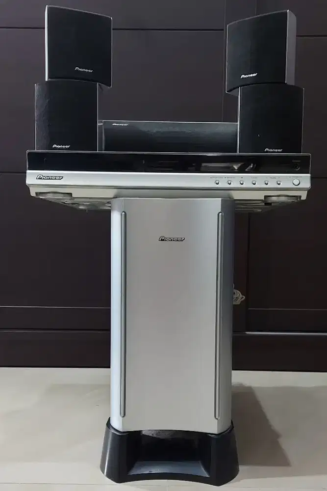 PIONEER Home Theater Set - RW Series