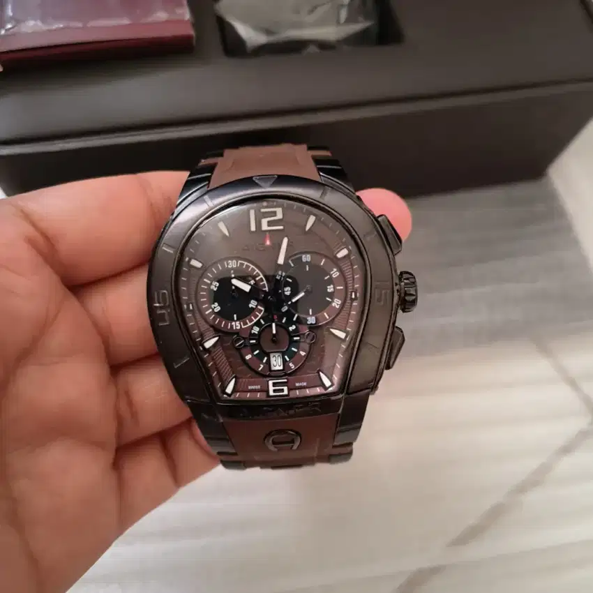 Jam Pria Aigten Aigner Jarang pakai