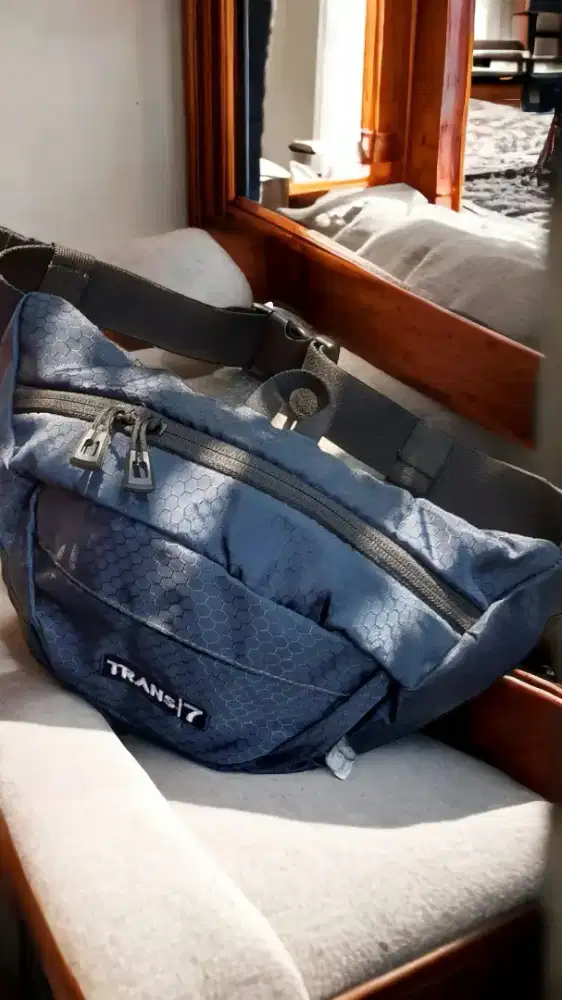 TAS PINGGANG TRANS 7