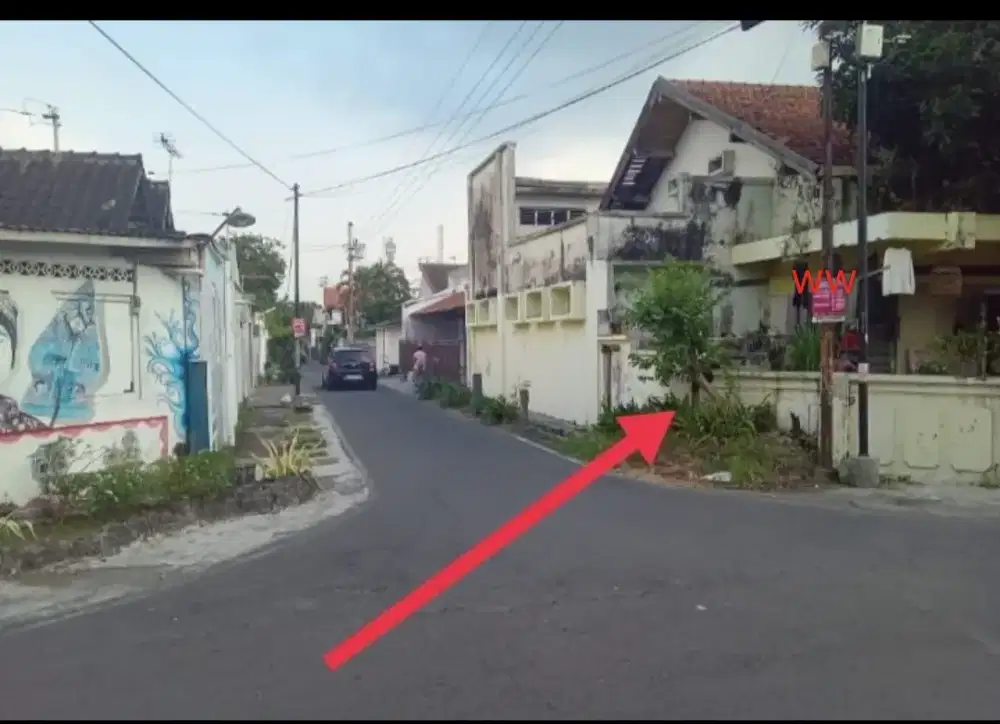 Jual tanah bonus bangunan lokasi tipes solo lt 340m hrg 2,2 Myd nego