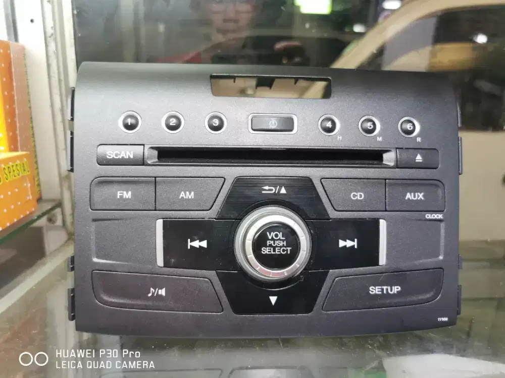 Head unit bawaan Honda CRV