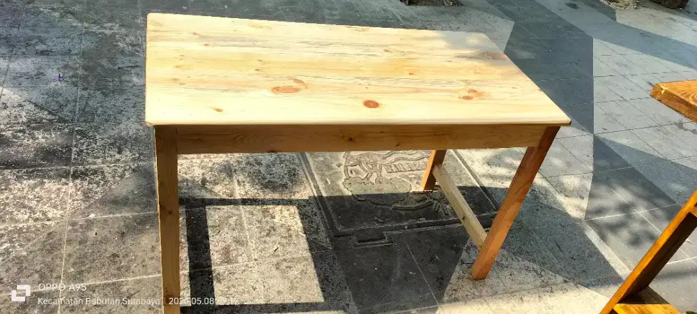 Meja Makan 120x60x75 (Bisa Custom dan Request Warna)