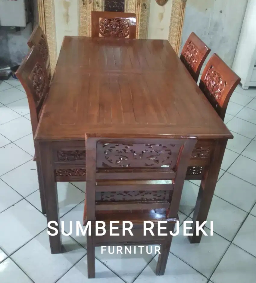 MEJA MAKAN KAYU JATI UKIR K6
