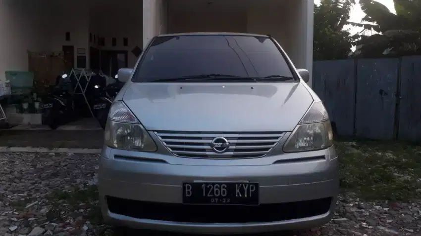 Nissan Serena Ct 2.0 Matic Tahun 2011