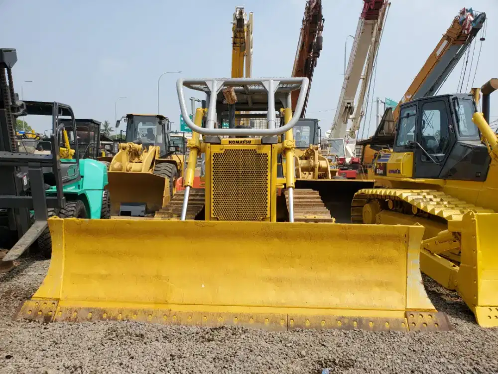 Buldozer Komatsu D85ESS-2 TAHUN 2018
