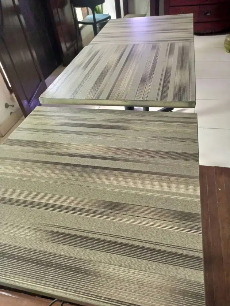 Meja Restoran ukuran 69 X 60 CM 3 buah. KAKI BESI