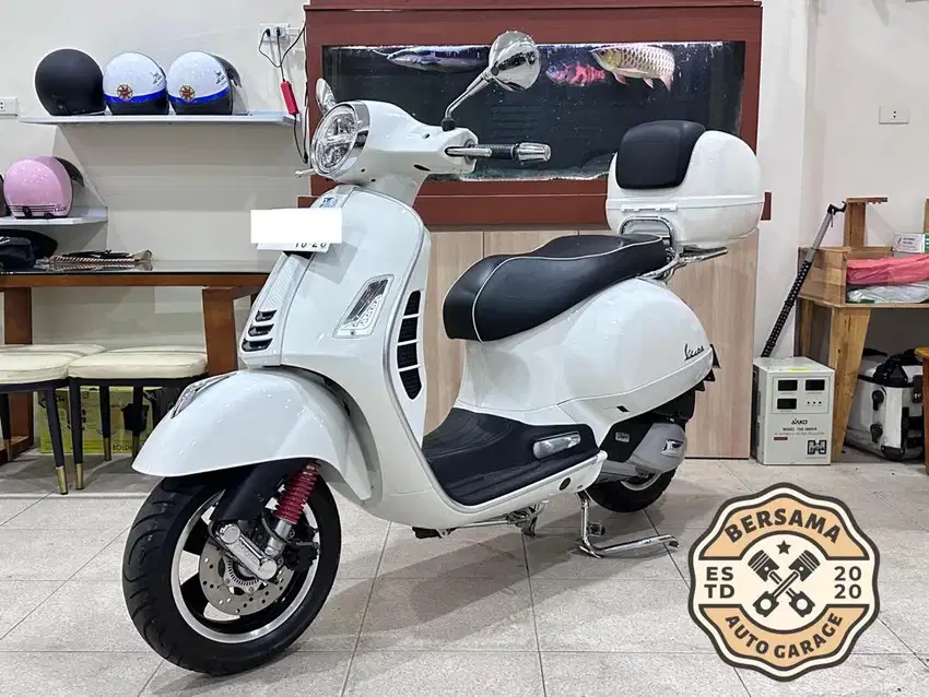 Vespa GTS 150 2021 Putih