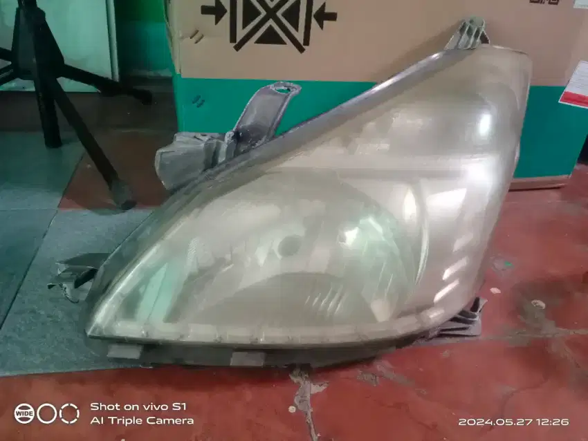DIJUAL CEPAT HEAD LAMP DPN ORI BUAT AVANZA 2012 K'ATAS 1SET KANAN KIRI