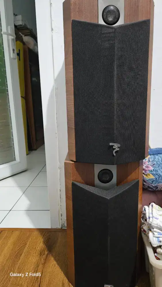 Speaker merek focal 706V