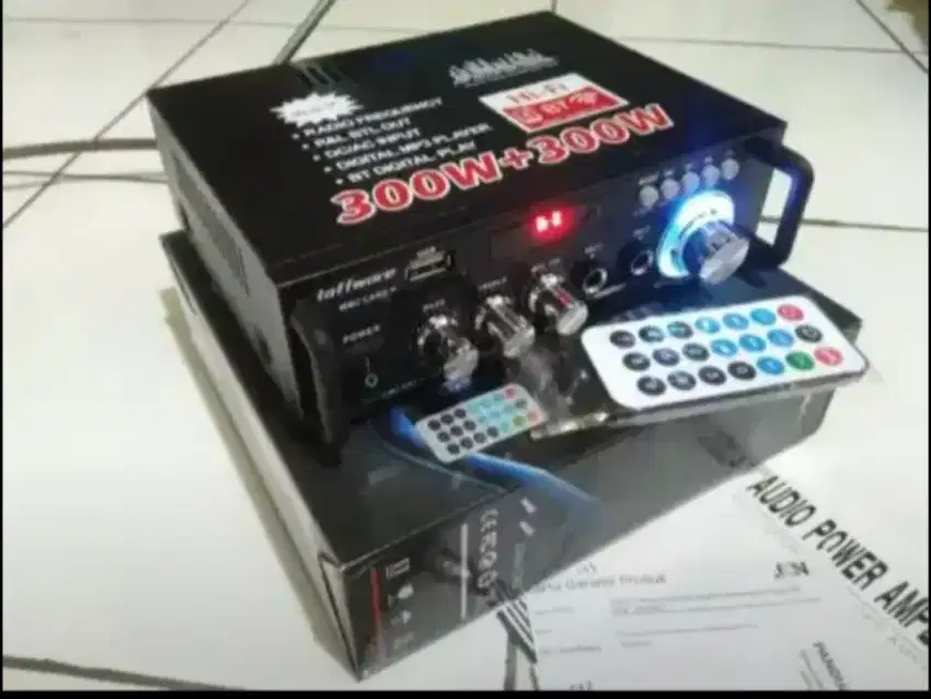 Karaoke Mini Amplifier - Bawa Hiburan ke Rumah Anda!