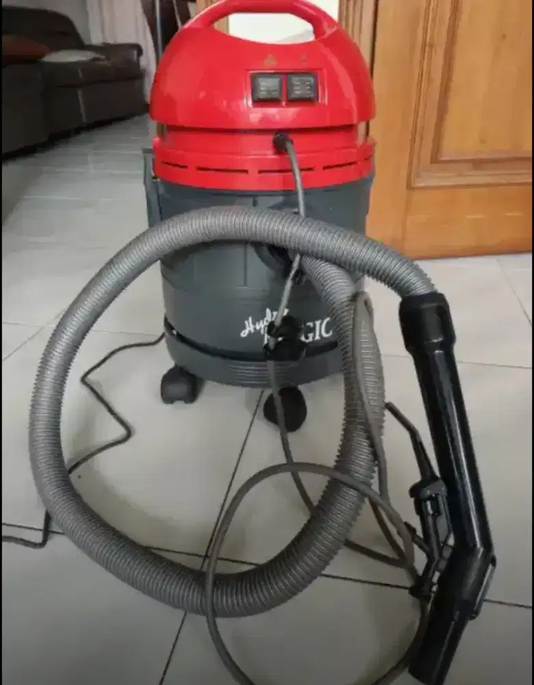 Vacuum Cleaner Bekas