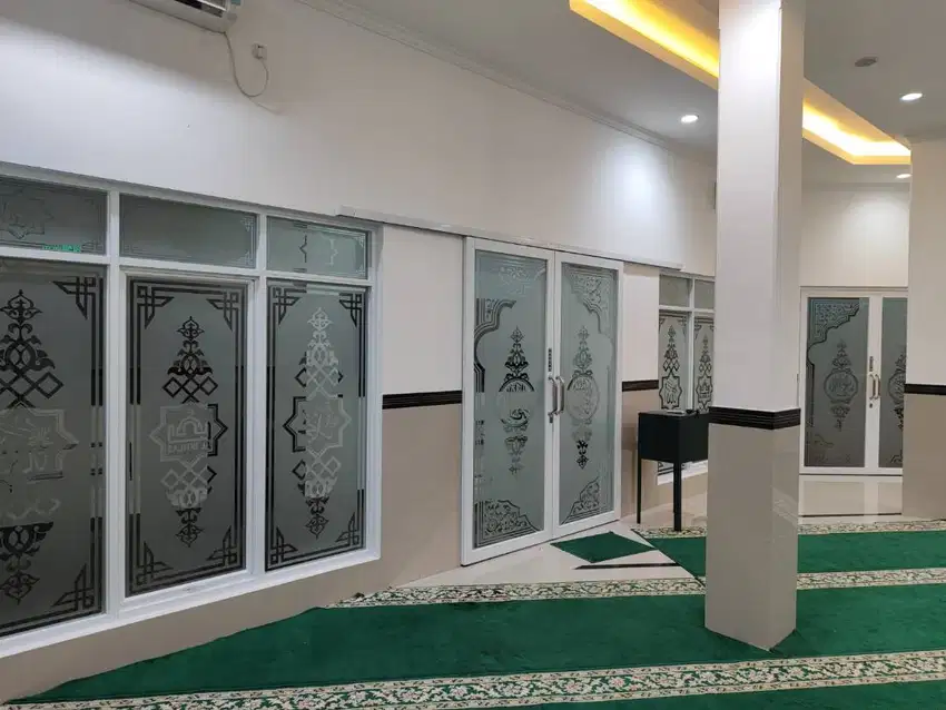 cutting stiker kaca masjid