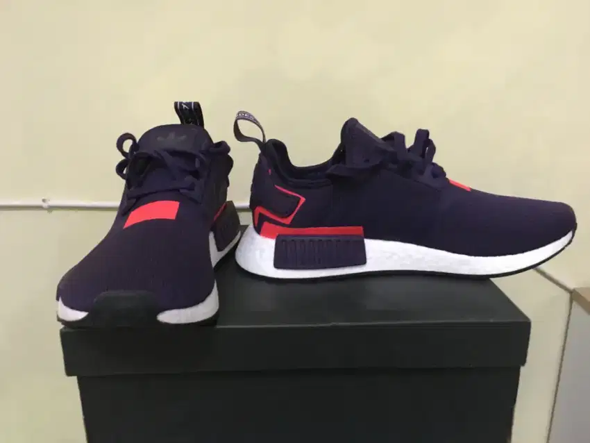Adidas NMD R1 Colorblock 2019 Legend Purple Original BNIB