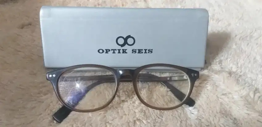 Calvin Klein Kacamata Minus Optik Seis