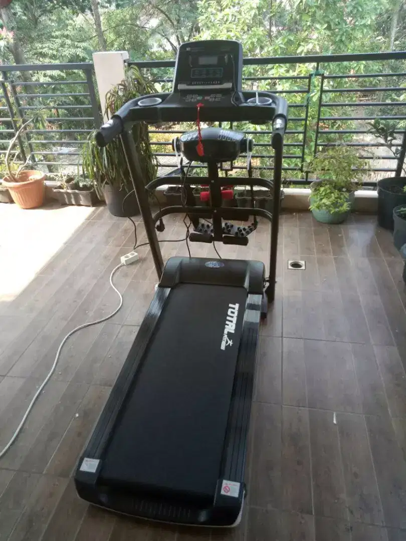 Treadmill elektrik 607/4 fungsi