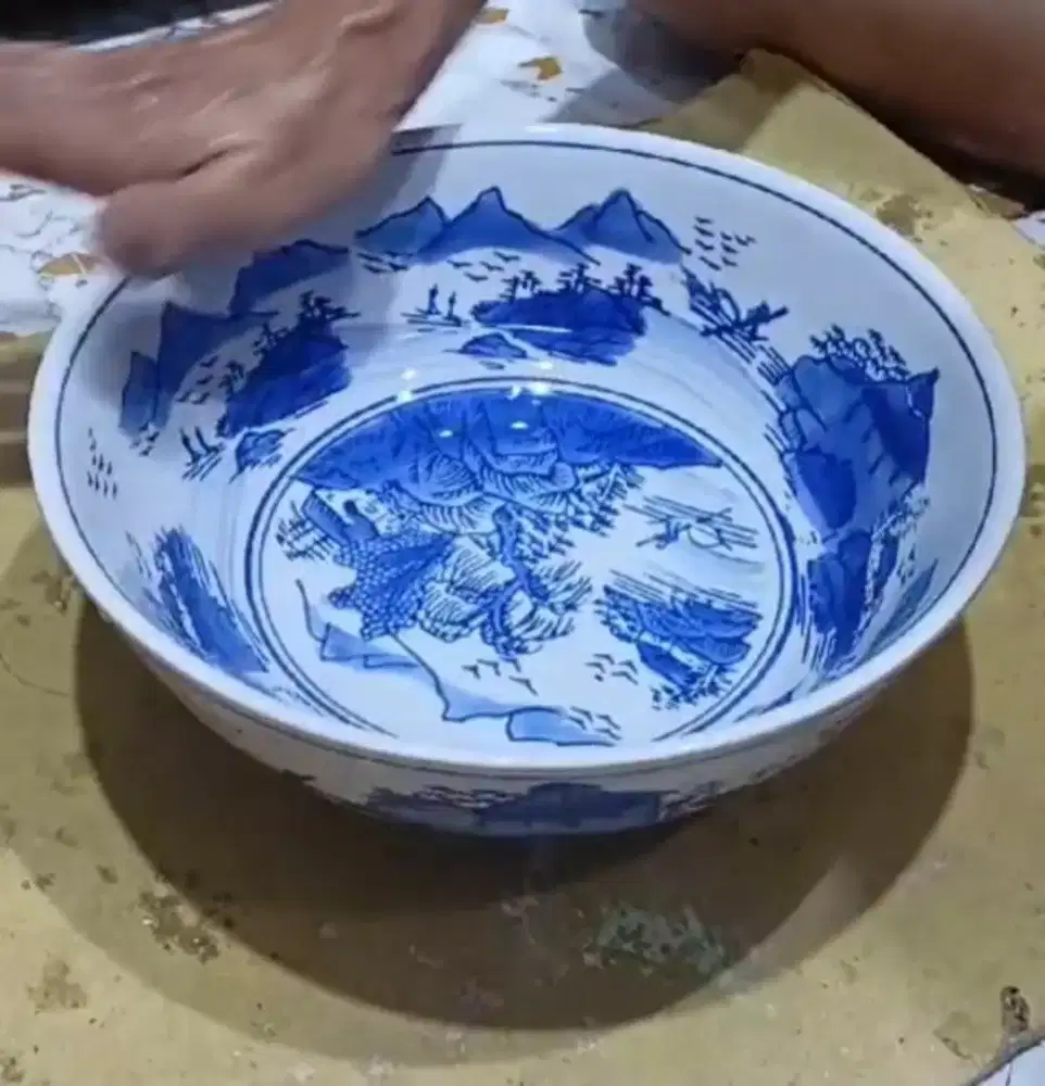 Barang Antik Mangkok Dinasti Cina Berdengung