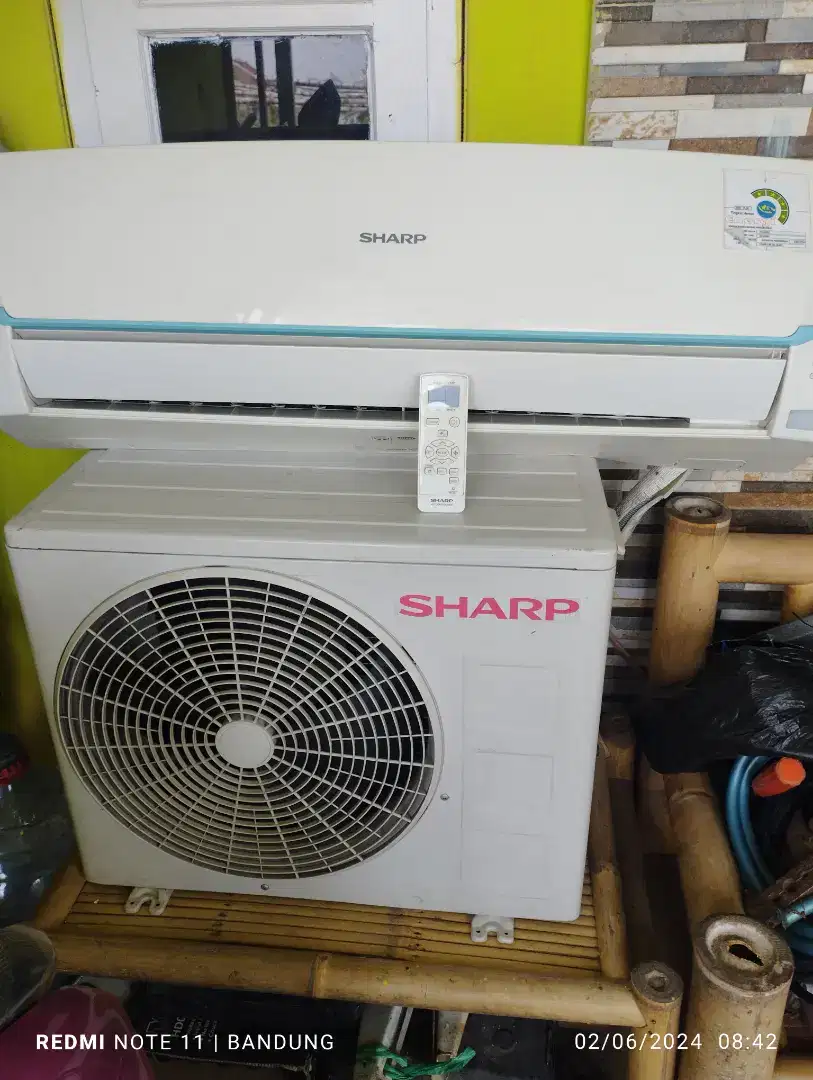 AC bekas sharp thailand r32 0,5pk sama pasang